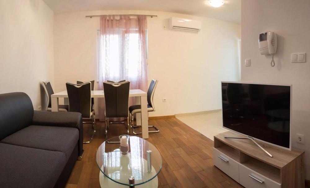 Heidi Apartman Podstrana Kültér fotó
